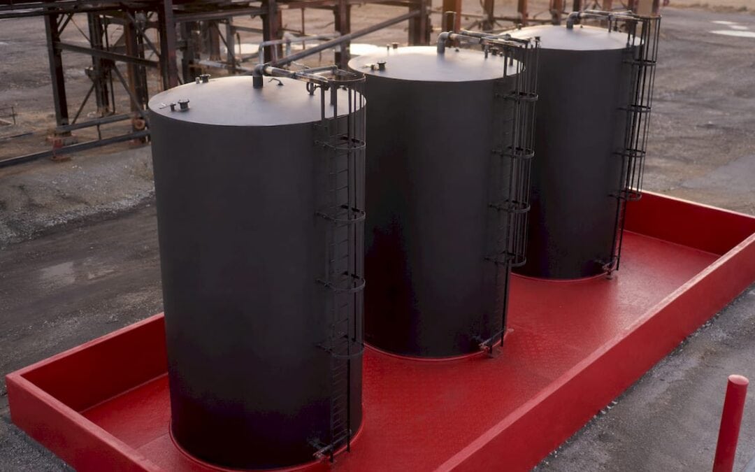 Unbranded bulk diesel storage tanks with containment