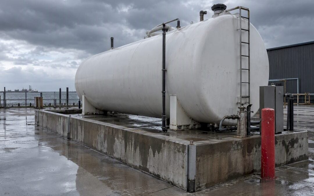 Diesel tank protected on a raised pad