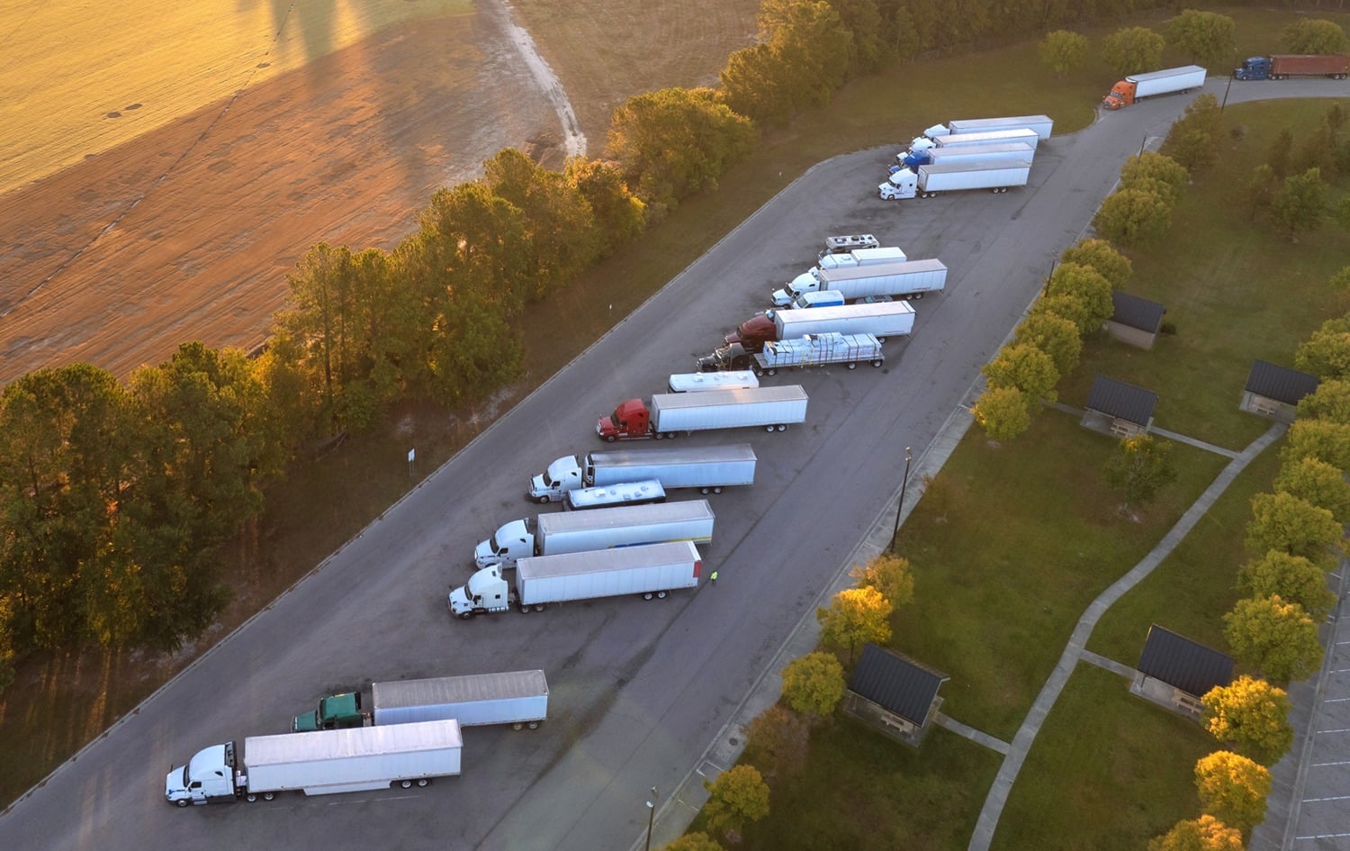 Logistics and transportation needing diesel delivery. Reefer fleet fueling. Logistics and transportation needing diesel delivery. Reefer fleet fueling.