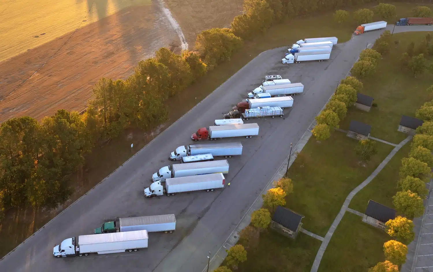 Logistics and transportation needing diesel delivery. Reefer fleet fueling. Logistics and transportation needing diesel delivery. Reefer fleet fueling.